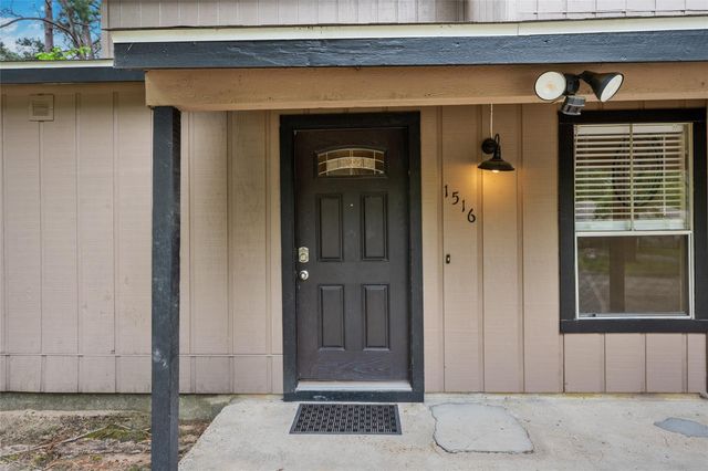 1516 E Red Cedar Circle, The Woodlands, TX 77380