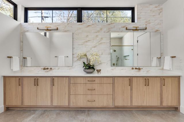 8307 Silver Ridge DR, Austin, TX 78759