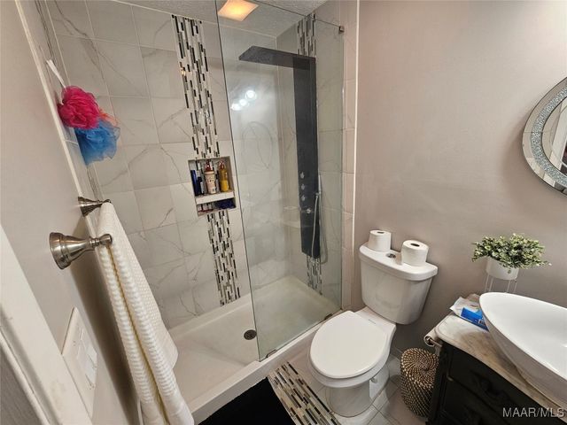 7 CRESTWOOD Court, Millbrook, AL 36054