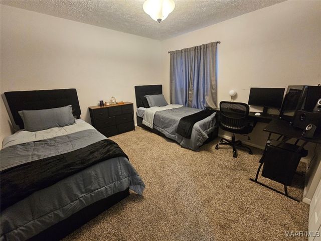 7 CRESTWOOD Court, Millbrook, AL 36054