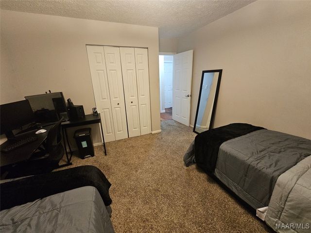 7 CRESTWOOD Court, Millbrook, AL 36054