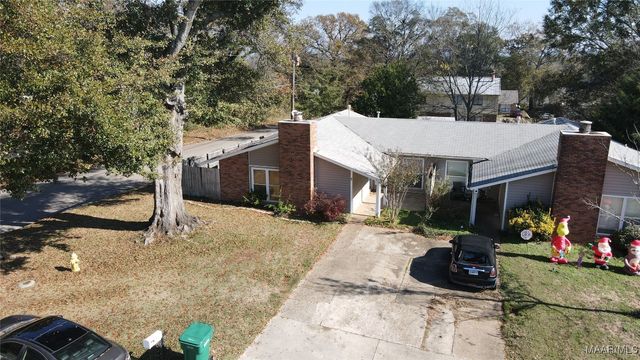 7 CRESTWOOD Court, Millbrook, AL 36054