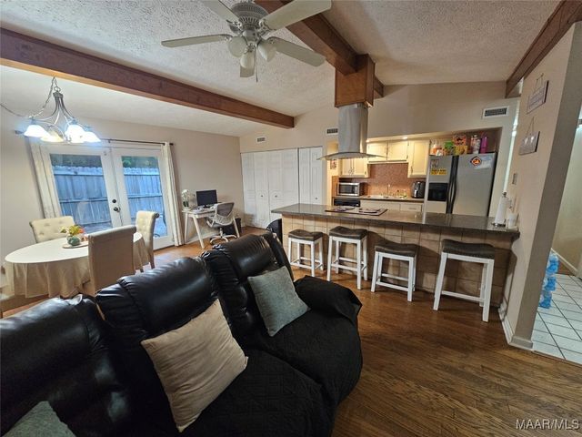 7 CRESTWOOD Court, Millbrook, AL 36054