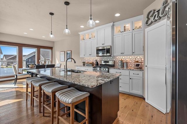 1101 BRANIGAN WAY, Green Bay, WI 54311