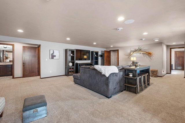 1101 BRANIGAN WAY, Green Bay, WI 54311