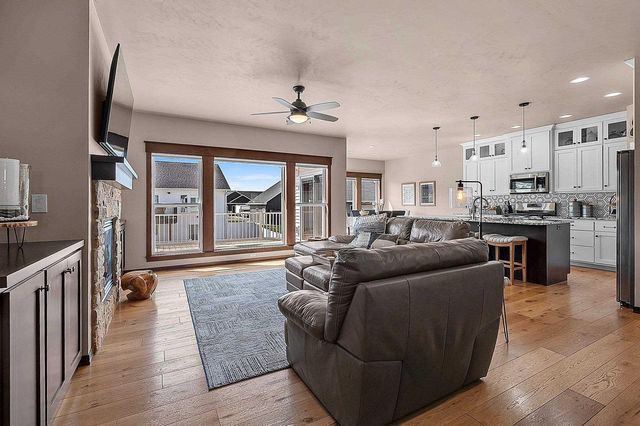 1101 BRANIGAN WAY, Green Bay, WI 54311