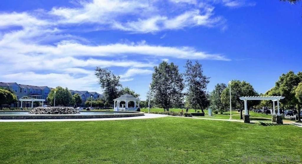 Image 31 of property listing at 3014 N Oxnard Blvd, Oxnard, CA 93036