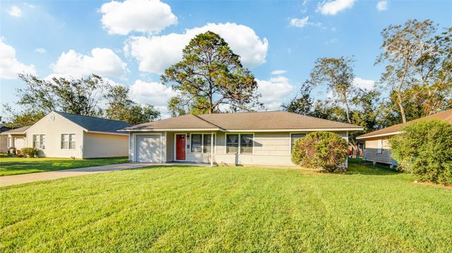 131 Laurel Street, Lake Jackson, TX 77566