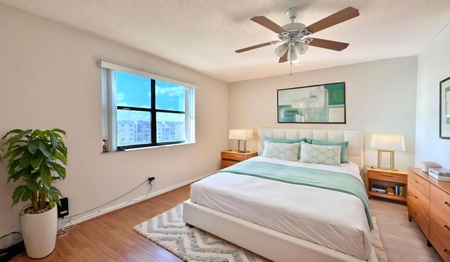 10207 Sunrise Lakes Boulevard 407, Sunrise, FL 33322