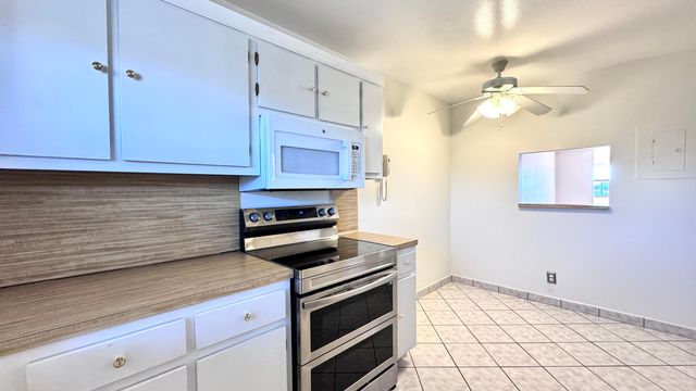 10207 Sunrise Lakes Boulevard 407, Sunrise, FL 33322