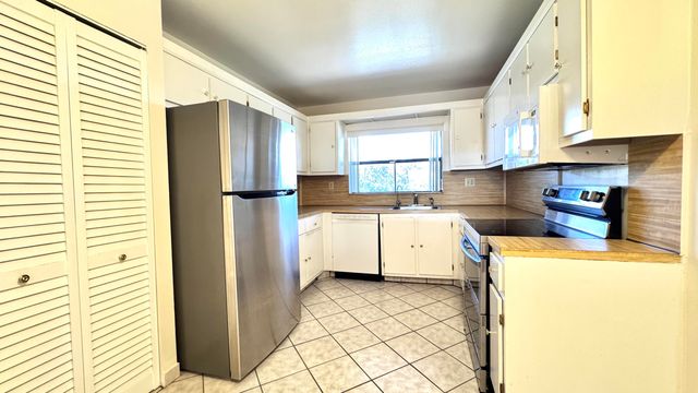 10207 Sunrise Lakes Boulevard 407, Sunrise, FL 33322