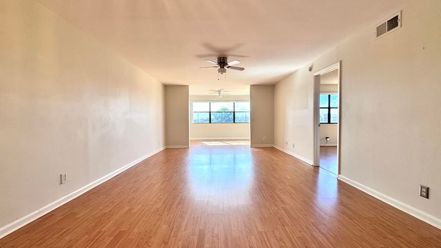 10207 Sunrise Lakes Boulevard 407, Sunrise, FL 33322