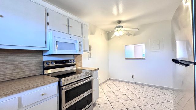 10207 Sunrise Lakes Boulevard 407, Sunrise, FL 33322