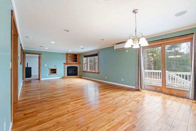 218 County Farm Road, Dover, NH 03820