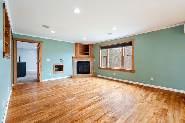 218 County Farm Road, Dover, NH 03820