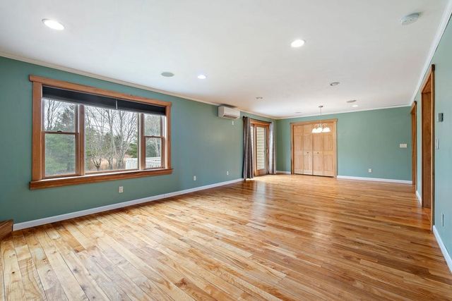 218 County Farm Road, Dover, NH 03820