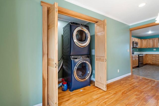 218 County Farm Road, Dover, NH 03820