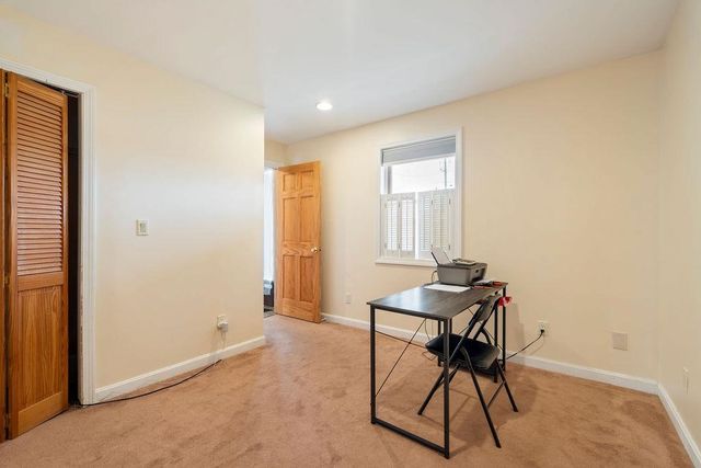 218 County Farm Road, Dover, NH 03820