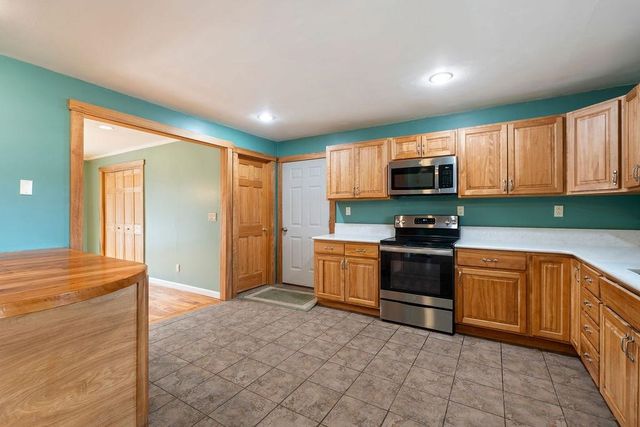 218 County Farm Road, Dover, NH 03820