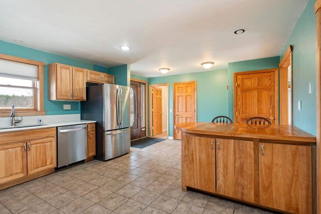 218 County Farm Road, Dover, NH 03820