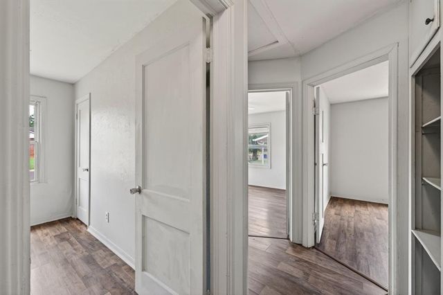 405 E Rickenbacker Drive, Midwest City, OK 73110