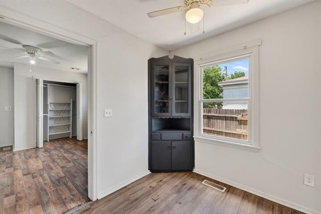 405 E Rickenbacker Drive, Midwest City, OK 73110