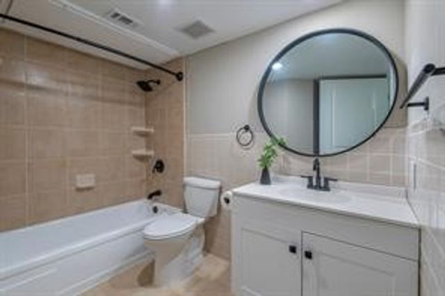 5881 Preston View Boulevard 170, Dallas, TX 75240