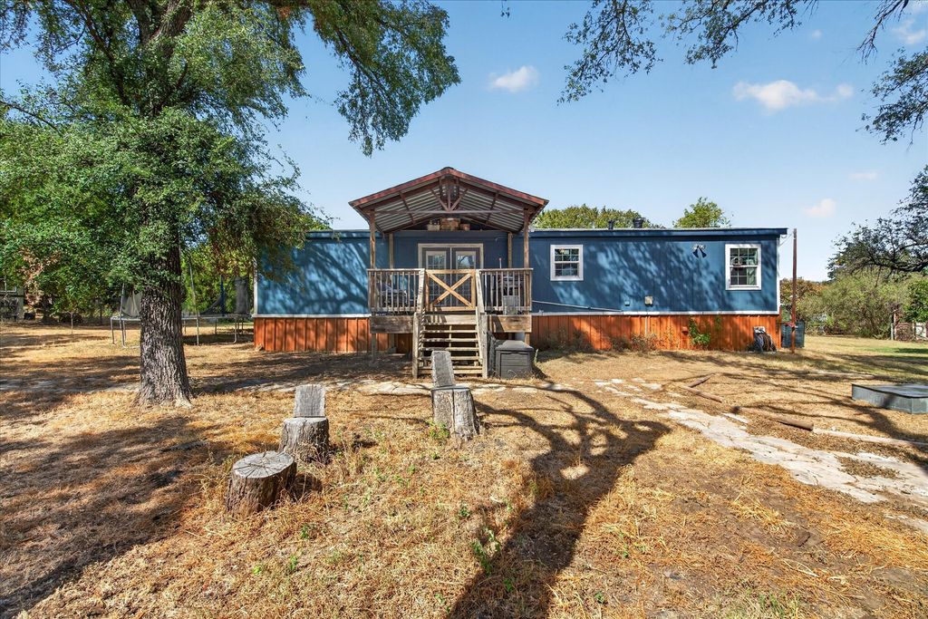 2607 Williamson Road, Granbury, TX 76048 — exterior