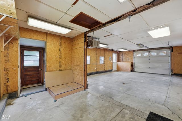 104 Willow Lane, Anderson, IN 46012