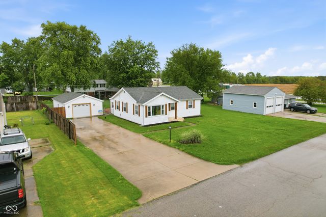 104 Willow Lane, Anderson, IN 46012
