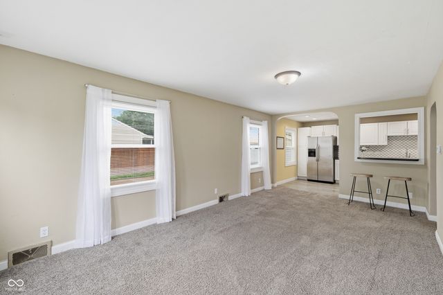 104 Willow Lane, Anderson, IN 46012