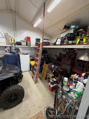 4166 Sportsman, Kingston, OK 73439