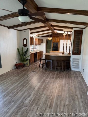 4166 Sportsman, Kingston, OK 73439