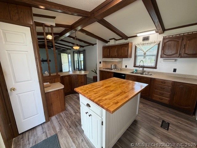 4166 Sportsman, Kingston, OK 73439