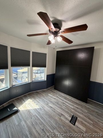 4166 Sportsman, Kingston, OK 73439