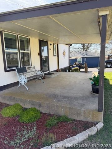 4166 Sportsman, Kingston, OK 73439