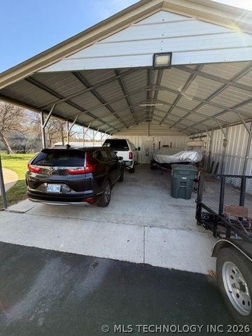 4166 Sportsman, Kingston, OK 73439