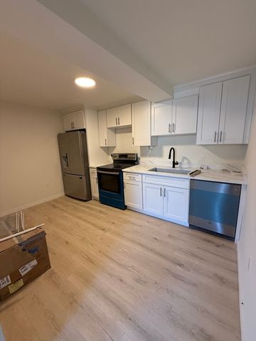 359 Lowell 1, Somerville, MA 02145