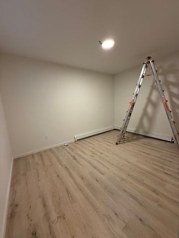 359 Lowell 1, Somerville, MA 02145