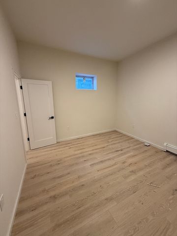 359 Lowell 1, Somerville, MA 02145