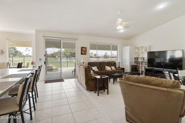 9505 E SUNRIDGE Drive, Sun Lakes, AZ 85248