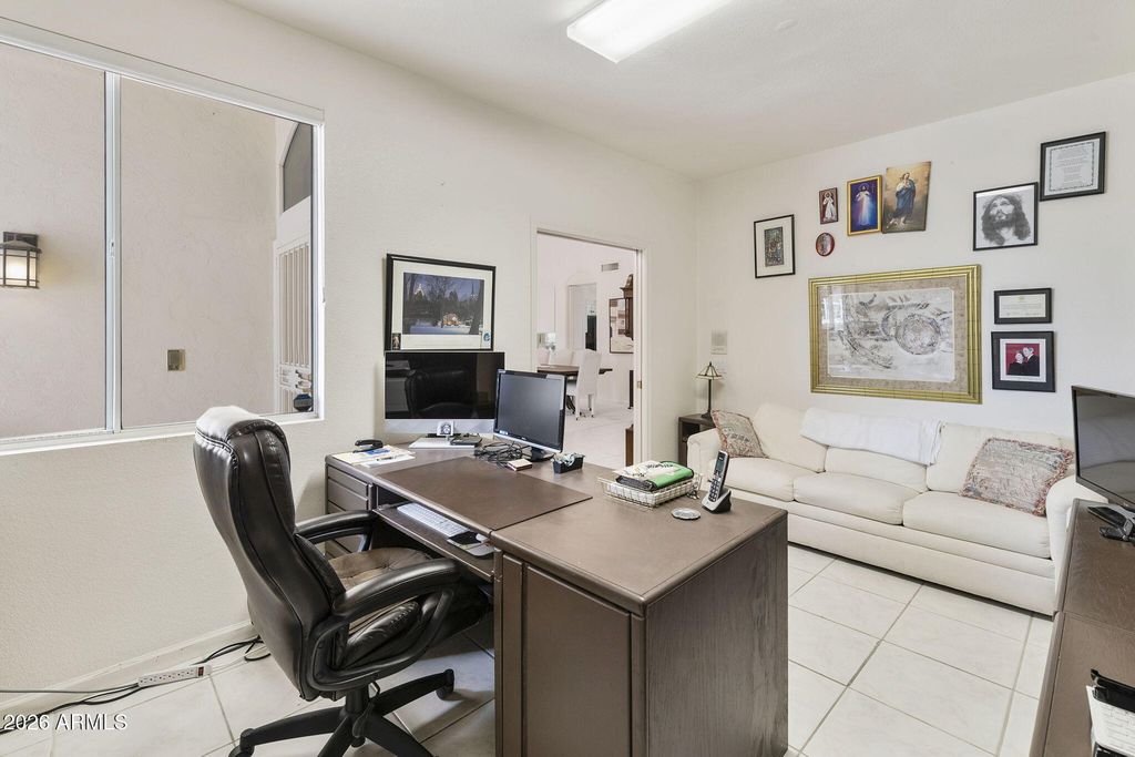 Image 14 of property listing at 9505 E SUNRIDGE Drive, Sun Lakes, AZ 85248