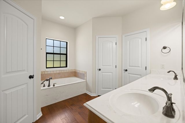 425 Indian Mountain Court, Granbury, TX 76048