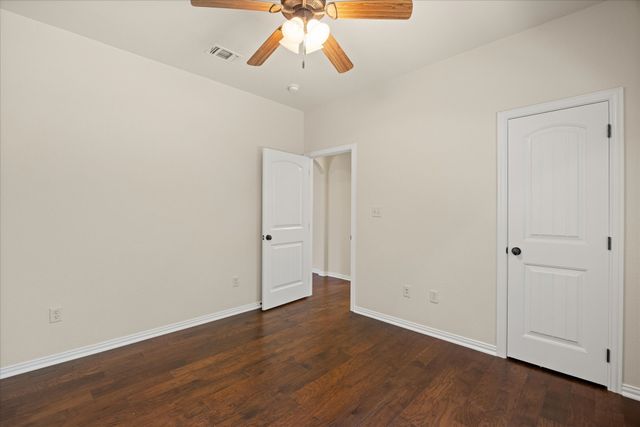 425 Indian Mountain Court, Granbury, TX 76048