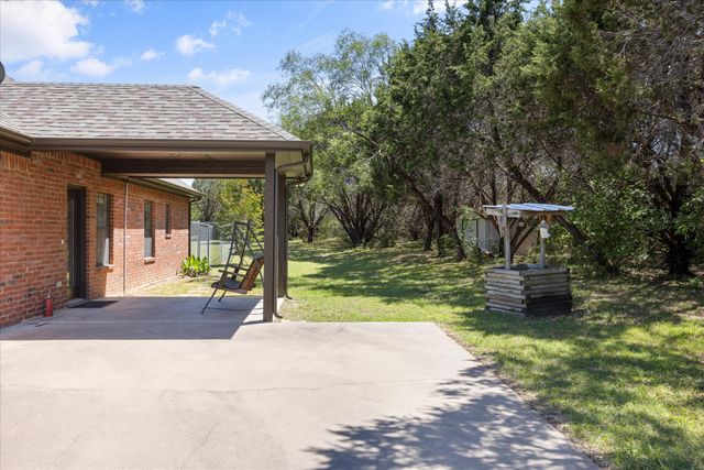 425 Indian Mountain Court, Granbury, TX 76048