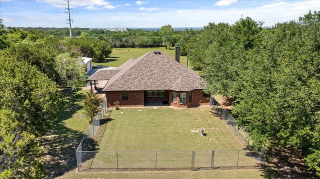 425 Indian Mountain Court, Granbury, TX 76048