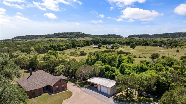 425 Indian Mountain Court, Granbury, TX 76048