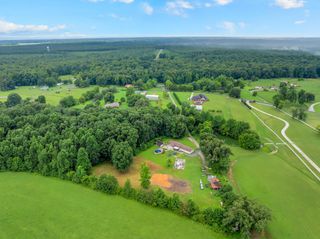 150 Arbor Ln, Tullahoma, TN 37388