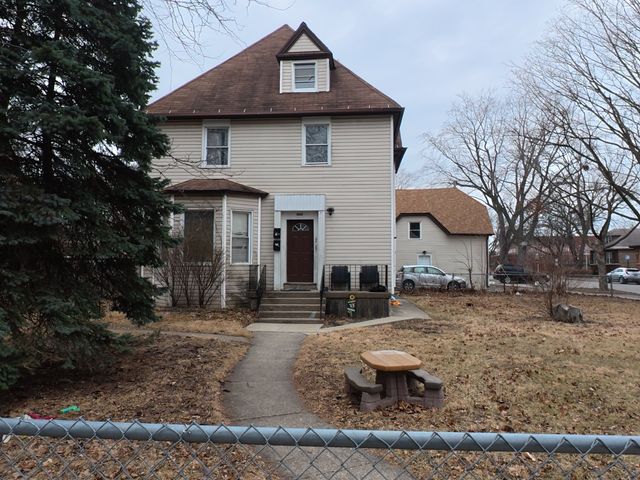 8802 S Carpenter Street, Chicago, IL 60620