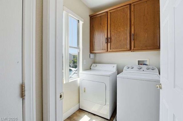 10464 Calico Pines Avenue, Las Vegas, NV 89135